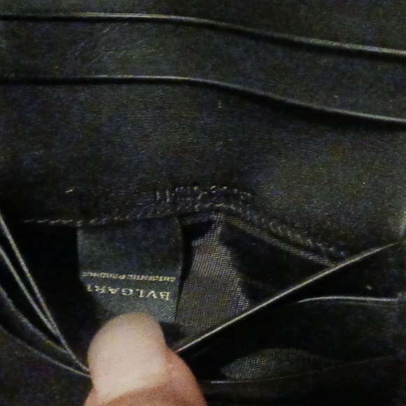 Bulgari Leather wallet. Genuine. - Picture 11 of 13